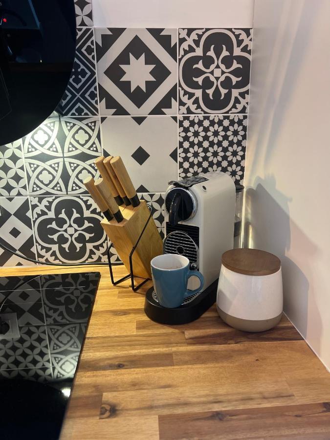 Snug & Cosy Proche Gare Partdieu, Acces Facile Aeroport Et Eurexpo Вильорбан Екстериор снимка